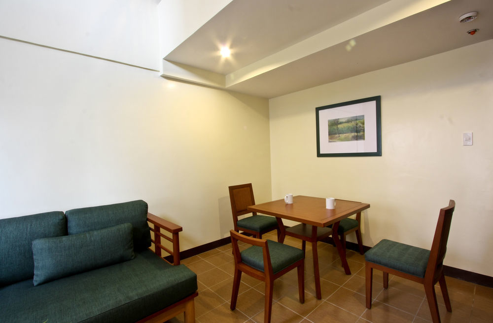 Canyon Woods Resort Club Tagaytay Tagaytay City Extérieur photo